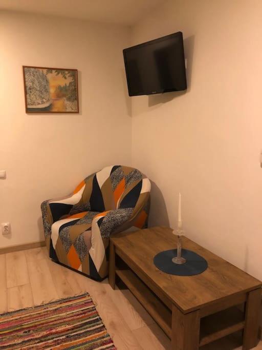 Casa Cu Trandafiri Villa Baia Mare Exteriör bild